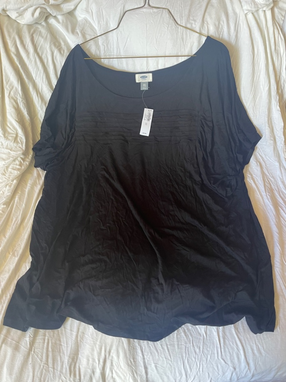 Old Navy Black Scoop Neck Pintuck Short Sleeve Top